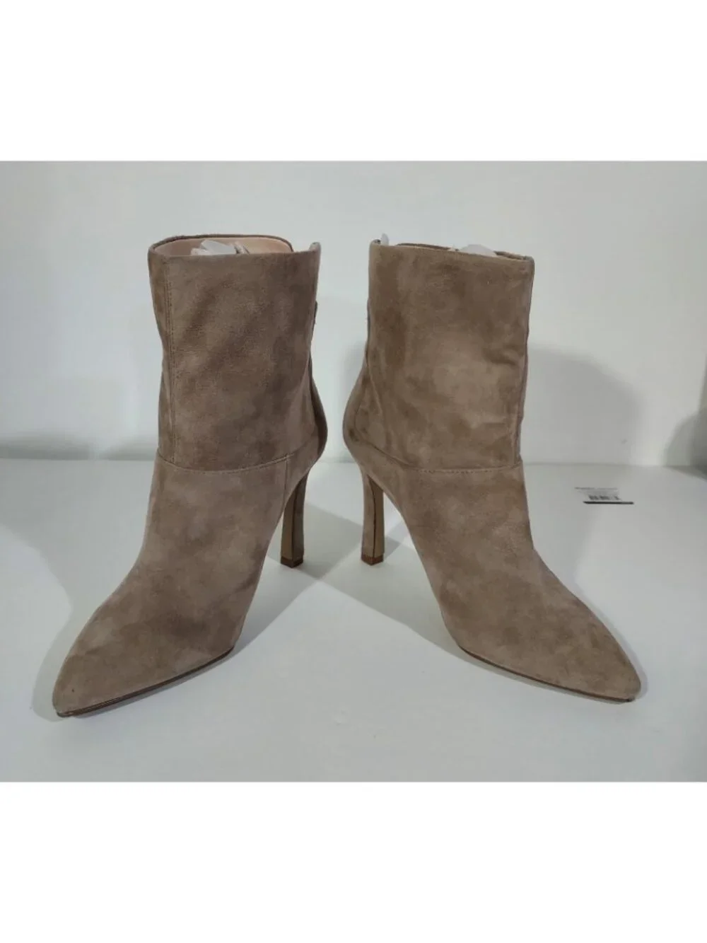 Boots Nine West Beige Suede Stiletto Size 7.5 Pull On 4 Inch Heels Never Worn - Picture 8 of 9